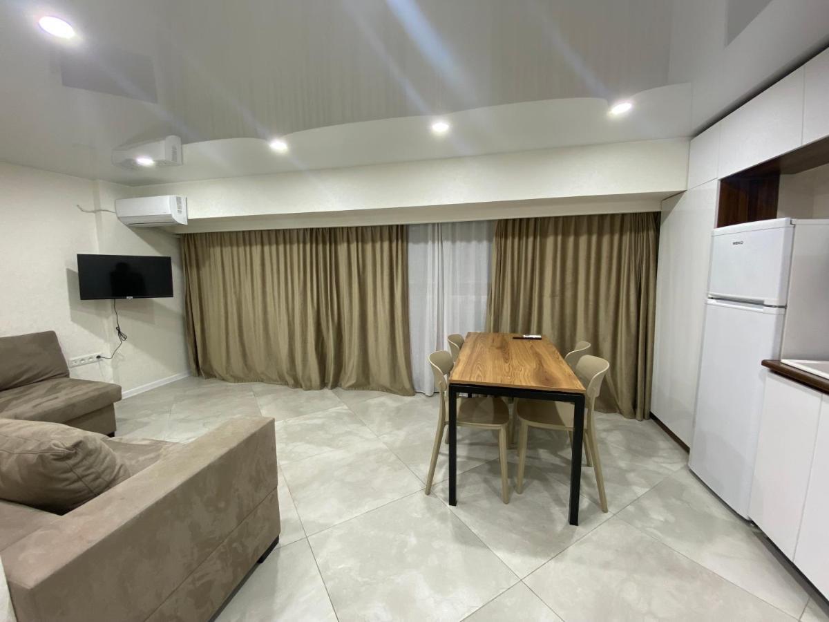 Gss - B Apartment Tbilisi Ngoại thất bức ảnh